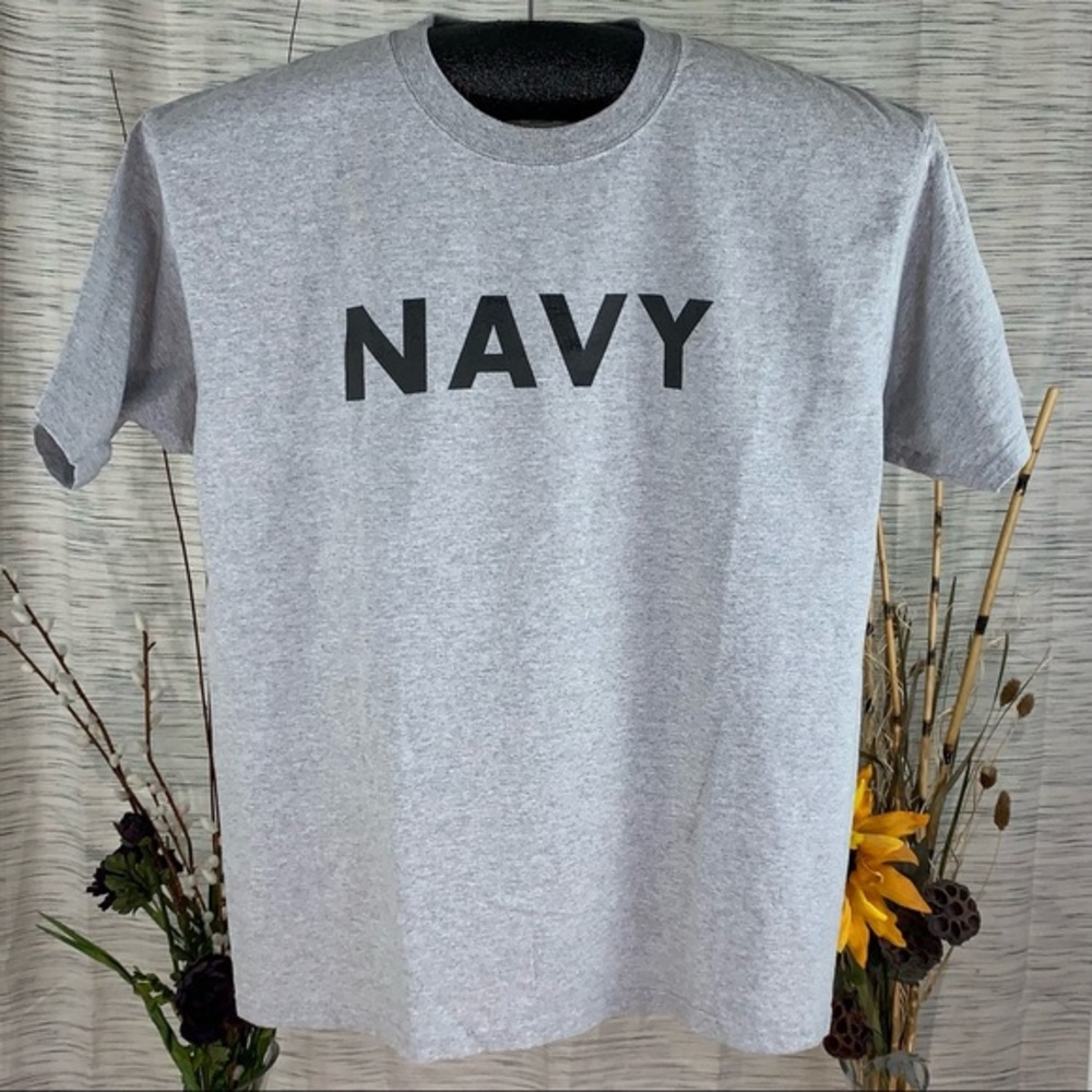 Gildan NWOT Activewear “NAVY” heather gray short sleeve tee shirt.